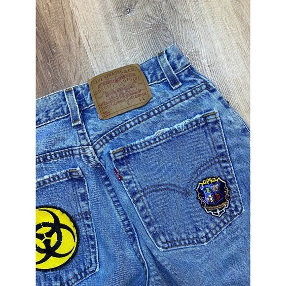 Vintage Levis Womens 550 High-Waisted Blue Jeans With Distressed Patches USA - Picture 7 of 8